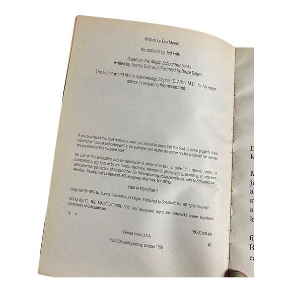 The Magic School Bus The Search for the Missing Bones Paperback Book - Picture 2 of 3